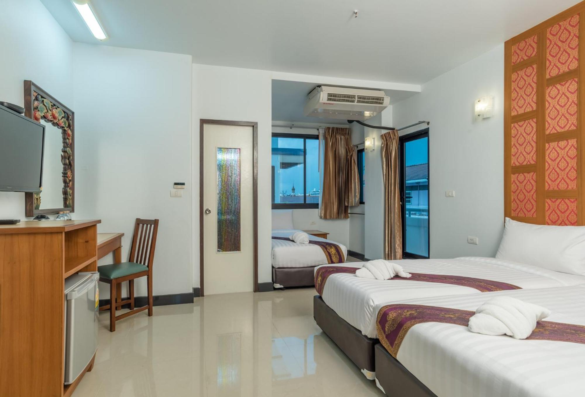 NEW SIAM PALACE VILLE HOTEL, BANGKOK