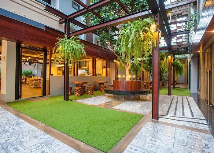 New Siam Palace - Sha Extra Certified Hotel 3*