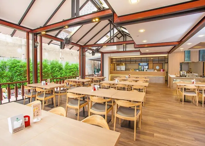 New Siam Palace - Sha Extra Certified Hotel
